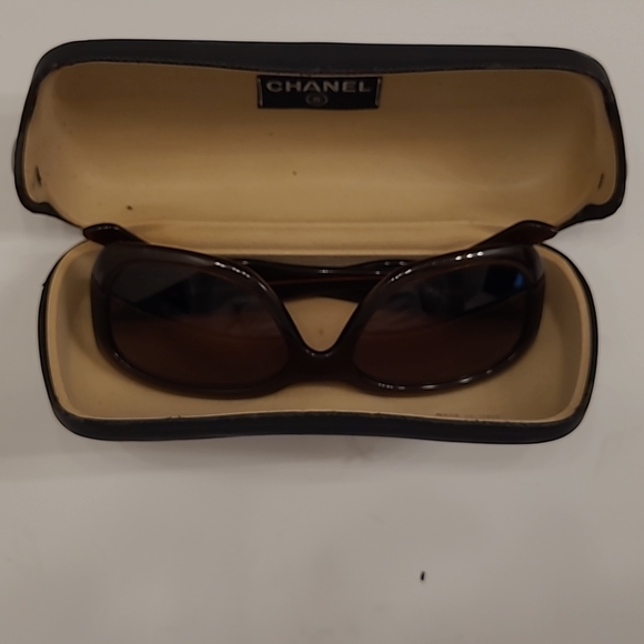 Chanel Women's Sunglasses - Picture 16 of 16